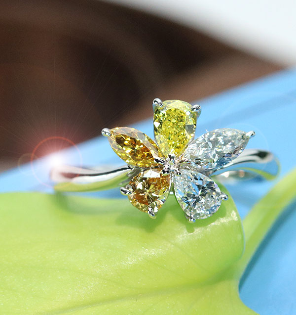 蛍光ダイヤモンド原石4色セット 計0.411カラット ボツワナ産 蛍光