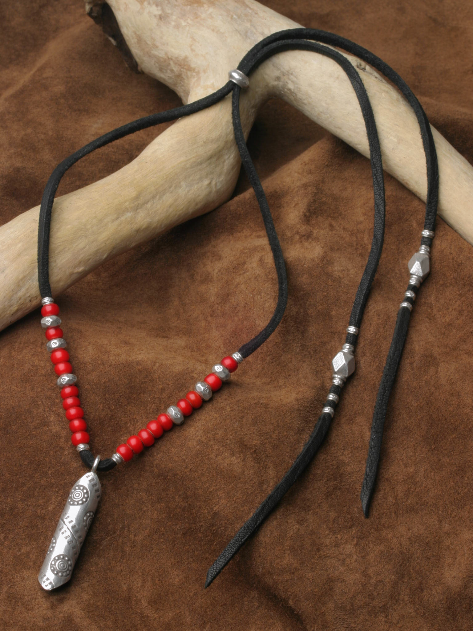 楽天市場】カレン 族 シルバー ホワイトハート アンティークビーズ 鹿