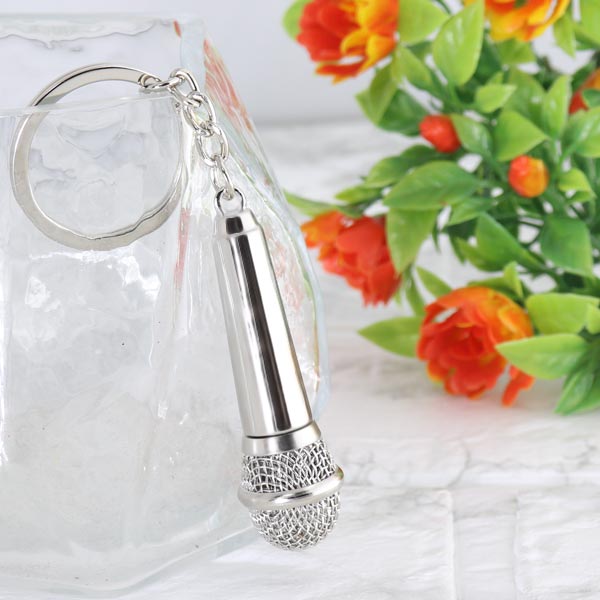 マイクとプーのフード付きキーチェーン ミッキーワッフルやリトル