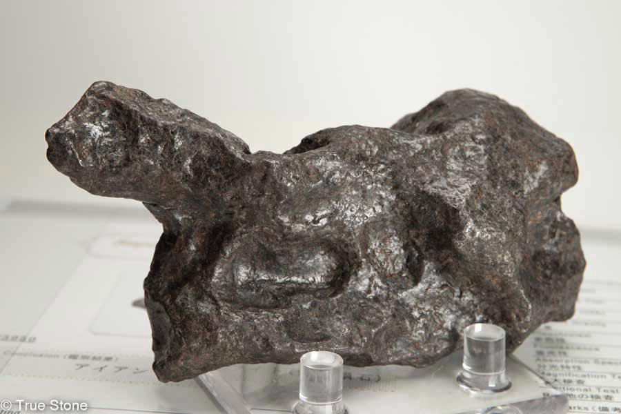 楽天市場】鑑別書付き カンポデルシエロ隕石 メテオライト 1079.8g