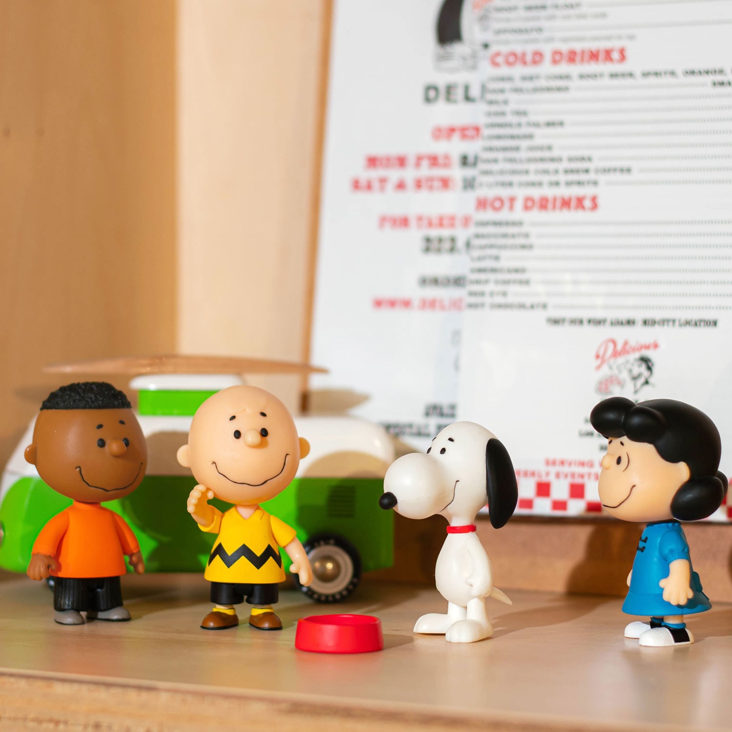 楽天市場】Super7 Peanuts ReAction Figures Wave 7 リアクション