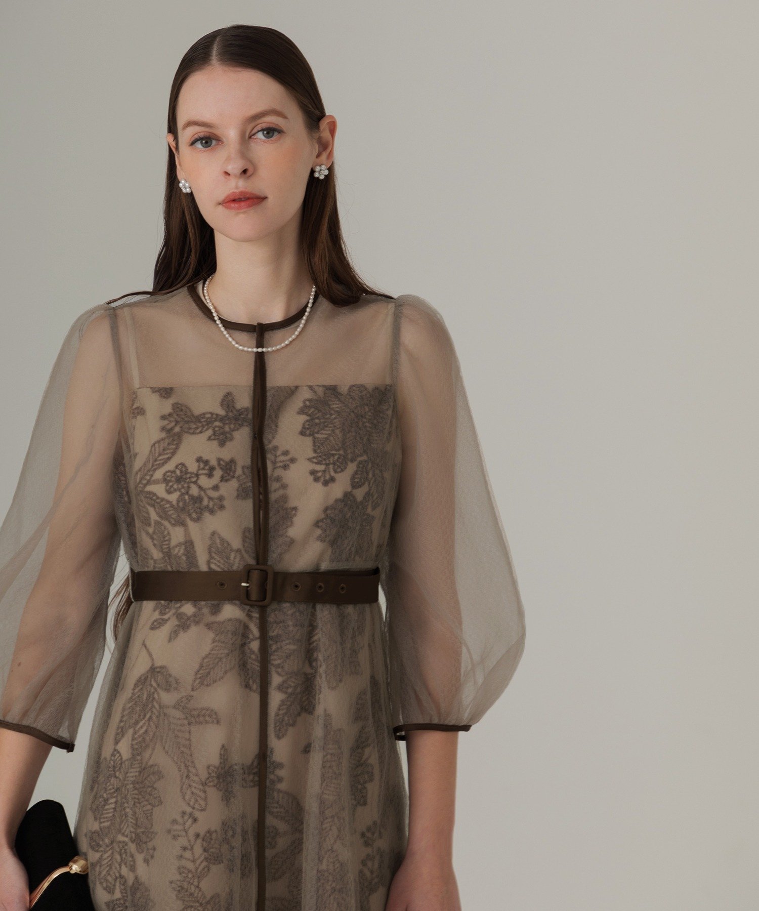 Leja｜LEJA-チュールパイピングリーフベルトAラインワンピースドレス