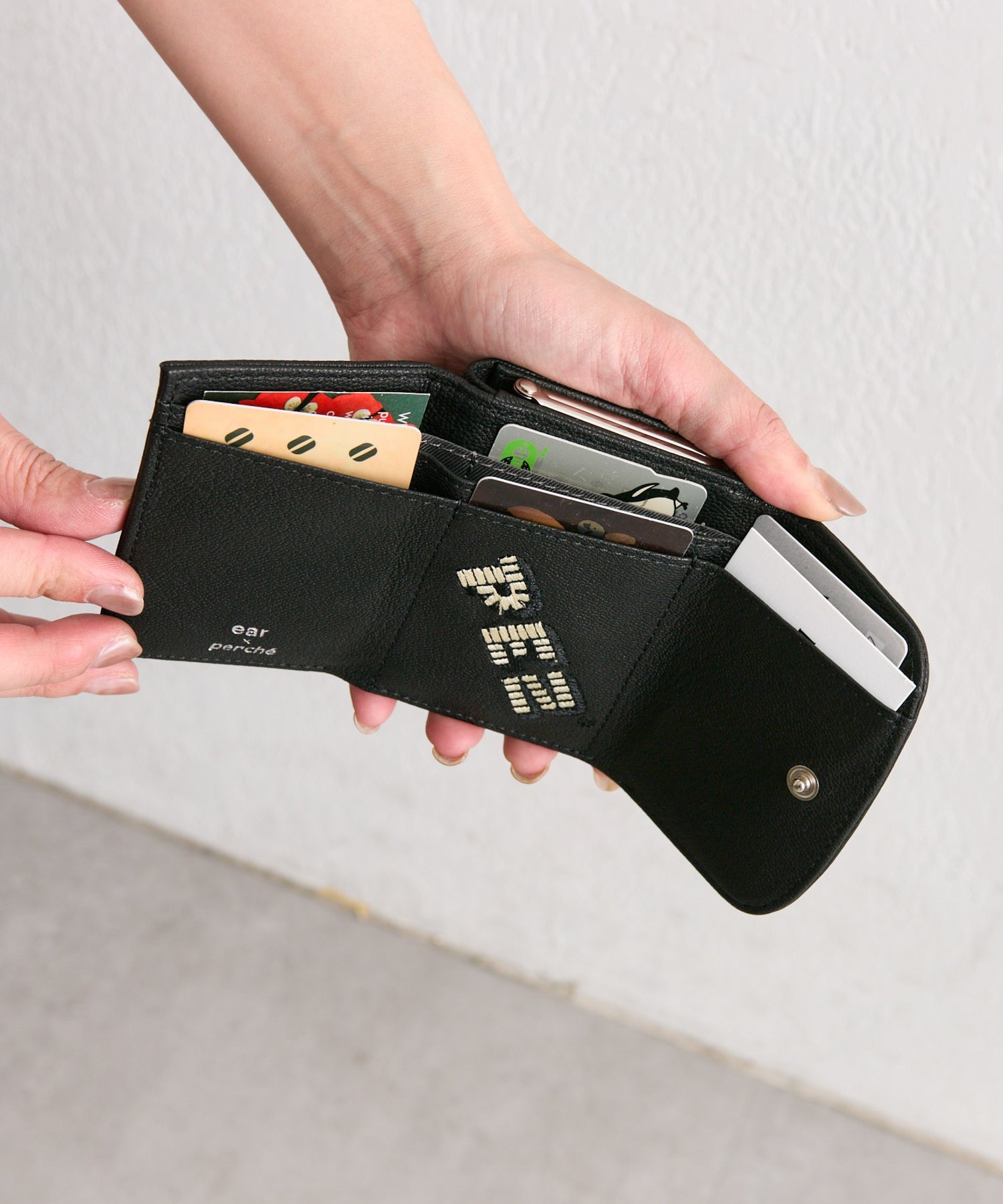 ear PAPILLONNER｜【PEZ(ペッツ) ×ear】本革/コラボ三つ折りがま口財布