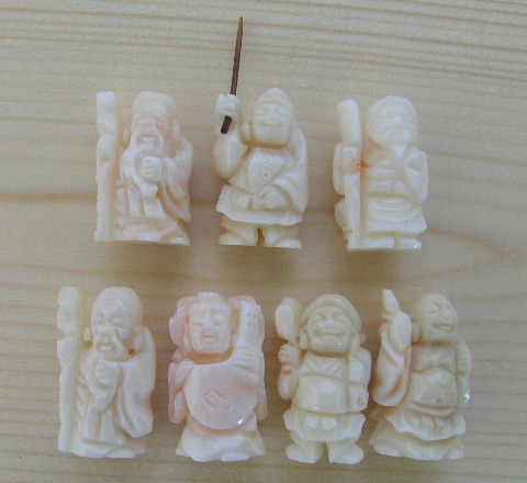 楽天市場】ミッド珊瑚 七福神 希少 しちふくじん 宝石サンゴ 珊瑚婚