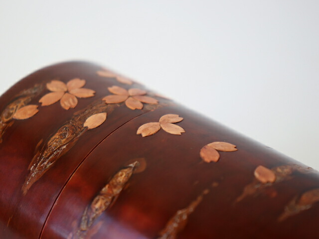 楽天市場】角館 伝四郎 桜皮細工 総皮茶筒 大 散花【 おしゃれ 日本製