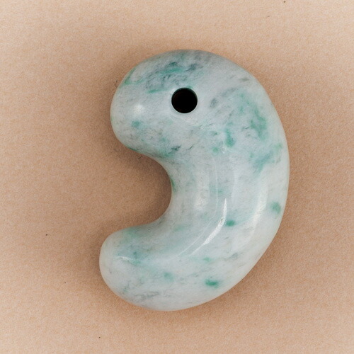 ✳親方おすすめ勾玉糸魚川翡翠人気の古墳時代の型全て卸し値段鑑定書