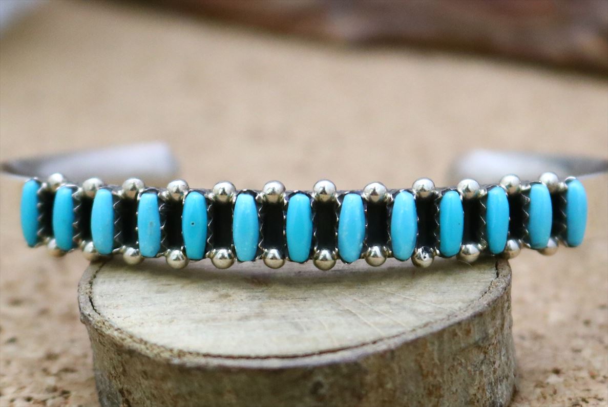 ヴィンテージ ズニ族 Zuni インディアンジュエリー ターコイズ