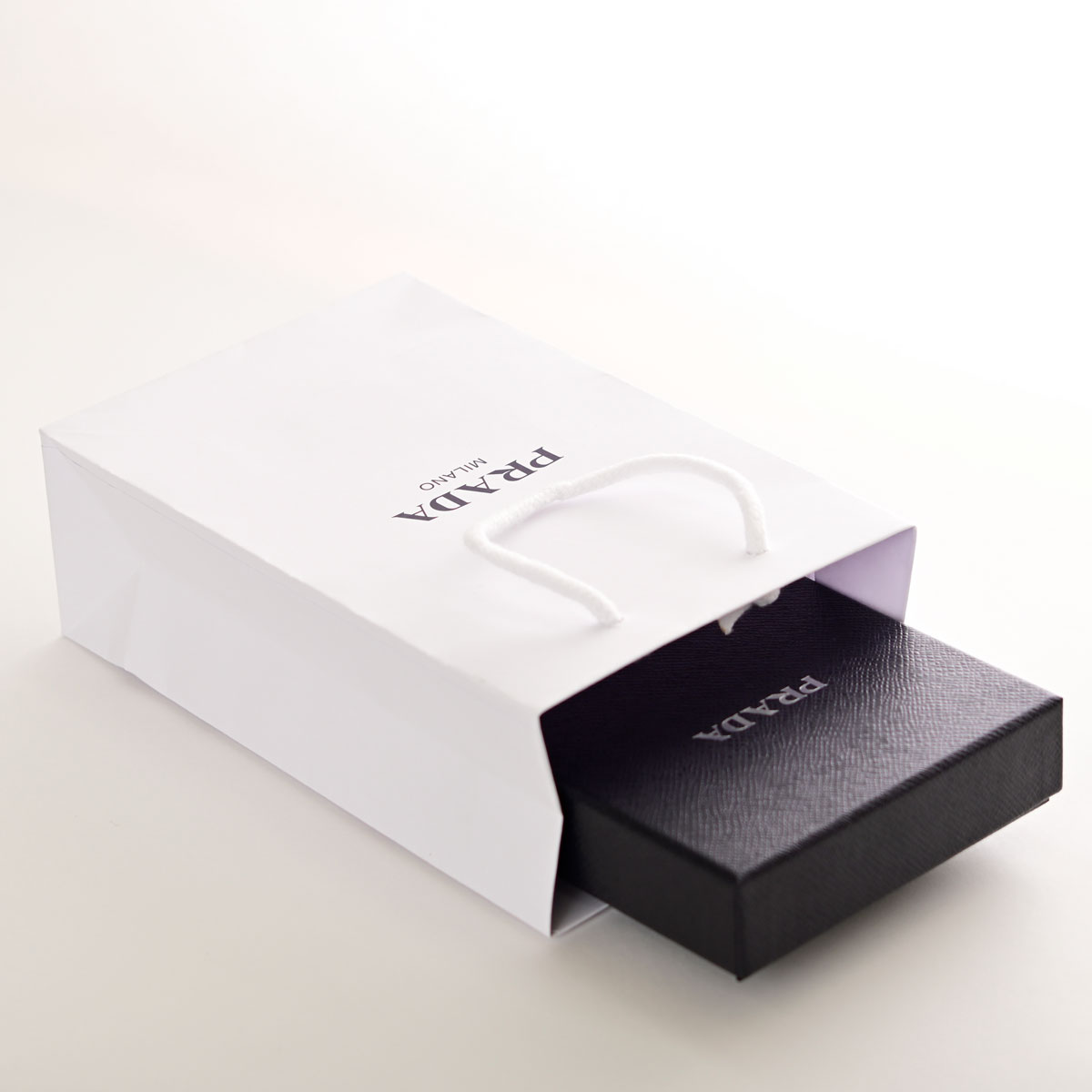 楽天市場】【ショッパー付】 PRADA プラダ 正規品 二つ折り ミニ 財布