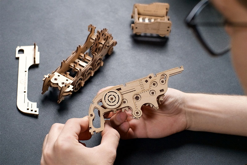 楽天市場】Ugears ユーギアーズ ミニ機関車 70228 Mini Locomotive