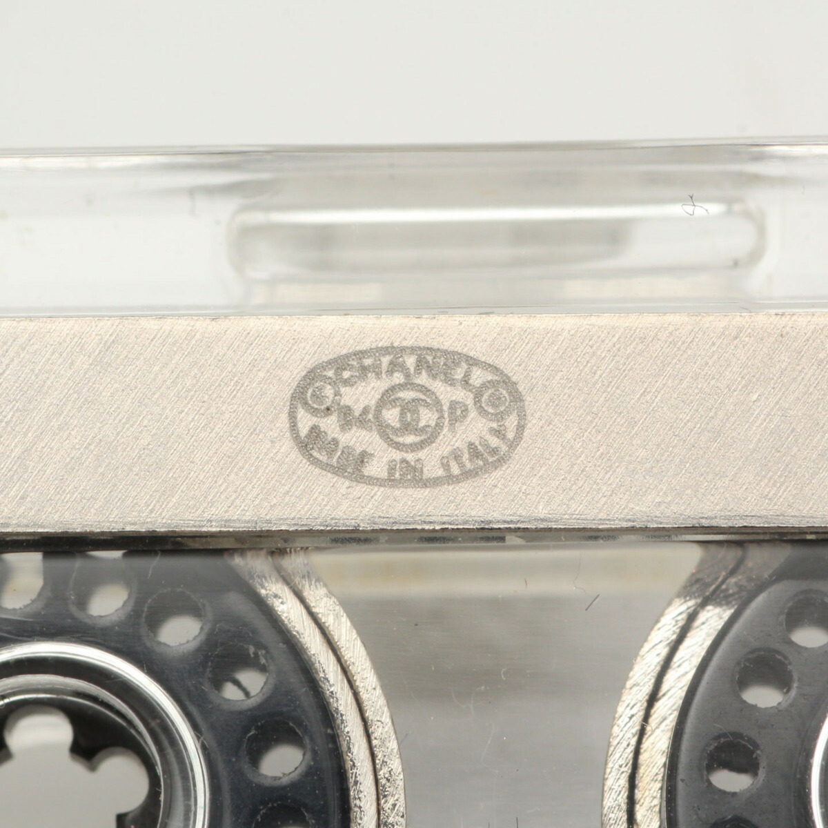 CHANEL カセットテープブローチ