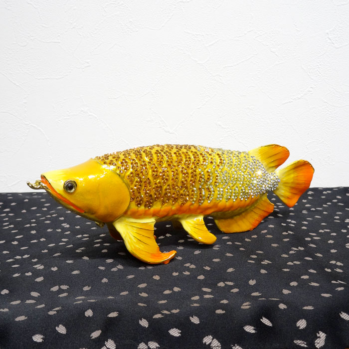 楽天市場】アロアナ 古代魚 魚 キラキラ ゴールド 金色 個性的 金属製