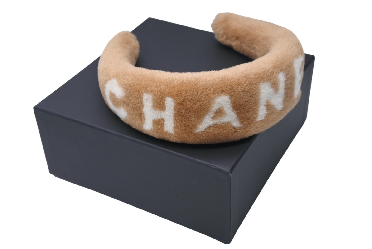 楽天市場】極美品 CHANEL シャネル カチューシャ ブランドロゴ ヘア