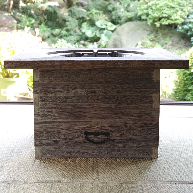 桐六角箱火鉢 (壬戌 春日 来章) 桐六角箱火鉢 (壬戌 春日