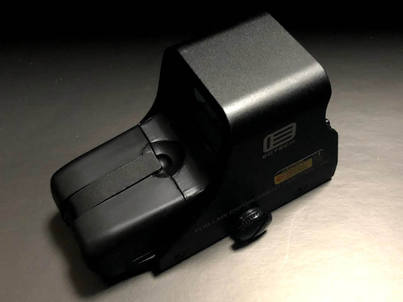 EOTech 551【実物】 EOTechのホロサイト タンカラーの551をレビュー