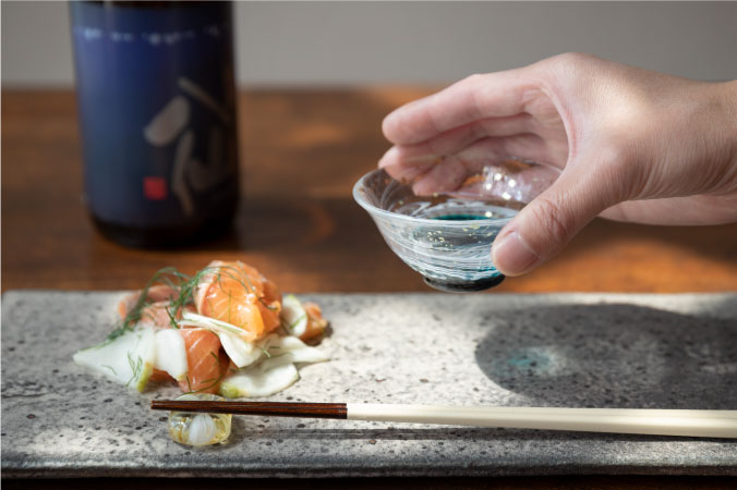 金彩盃 爽華（さやか）［4月］ | シリーズ | ハンドメイドガラスの伝統