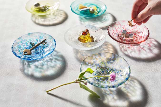 色色豆皿［11月］ | シリーズ | ハンドメイドガラスの伝統工芸品「津軽