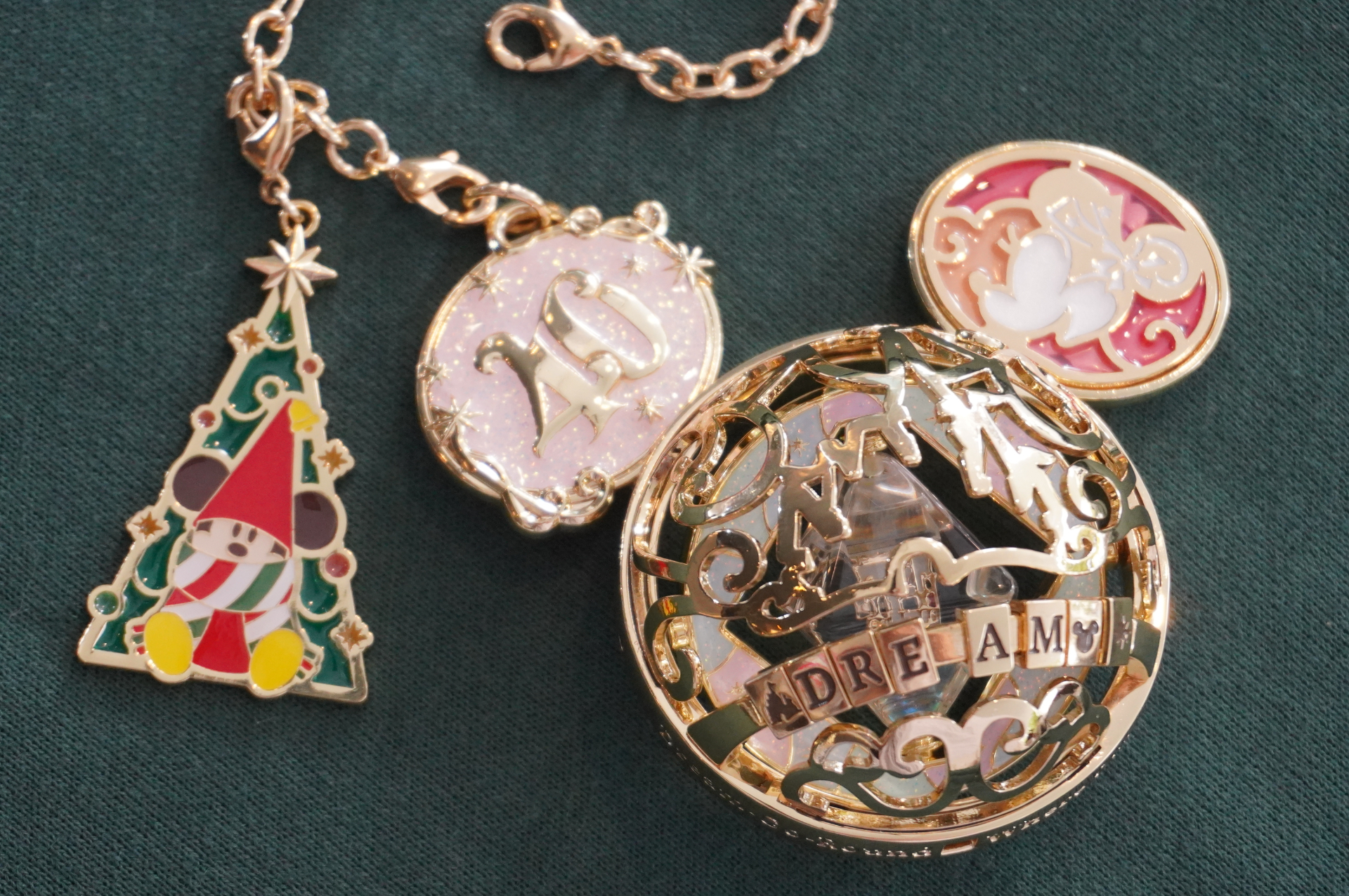 ディズニーシー☆20周年☆チャーム☆キーホルダー☆ドリームゴー