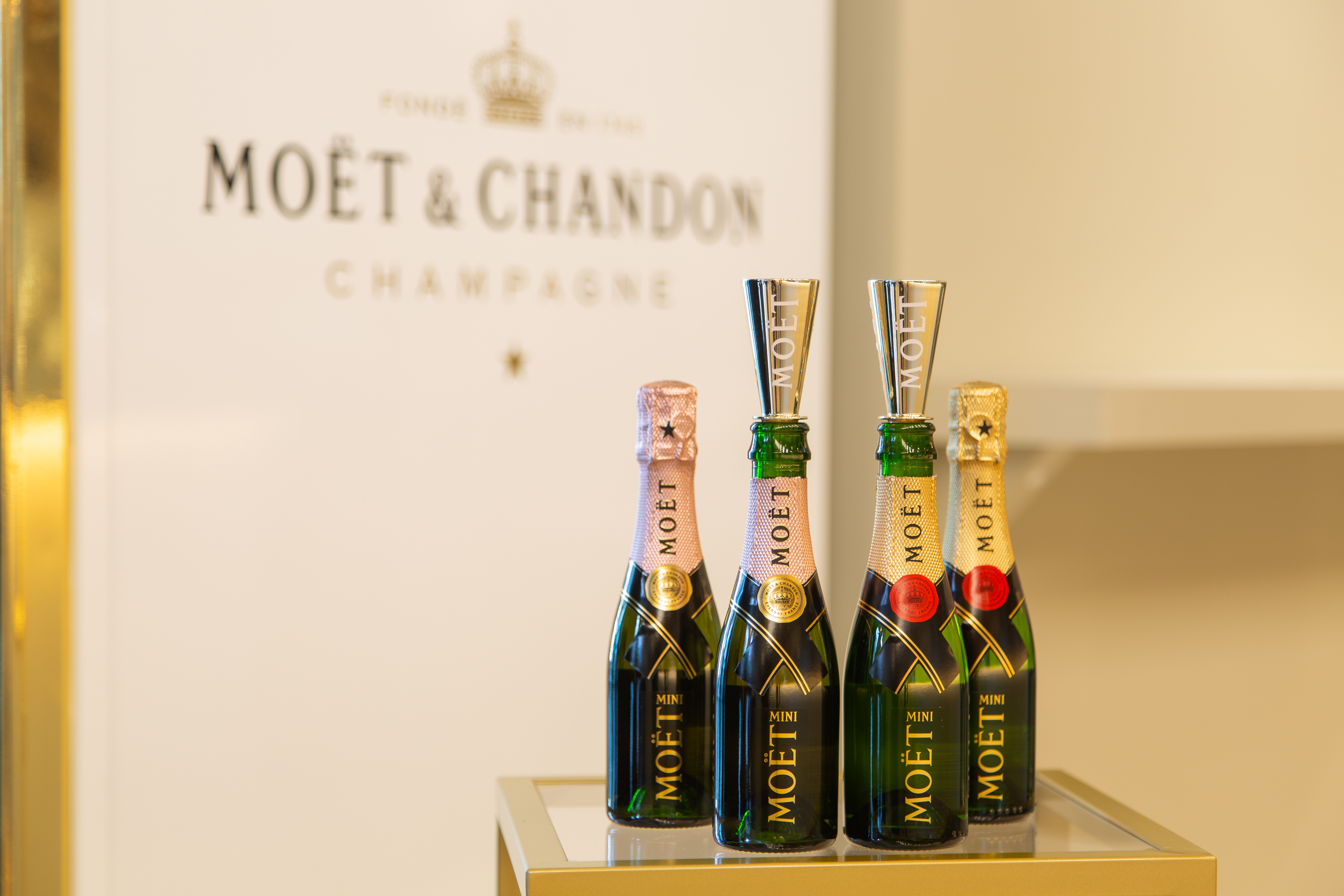 モエ シャンパン ヴィンテージ ミニボトル 計4本 楽天市場】モエ・エ