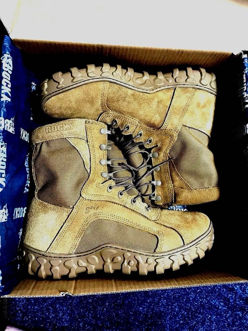 U.S. Military Issue, Unused ROCKY Tactical Boots, Coyote, Measured