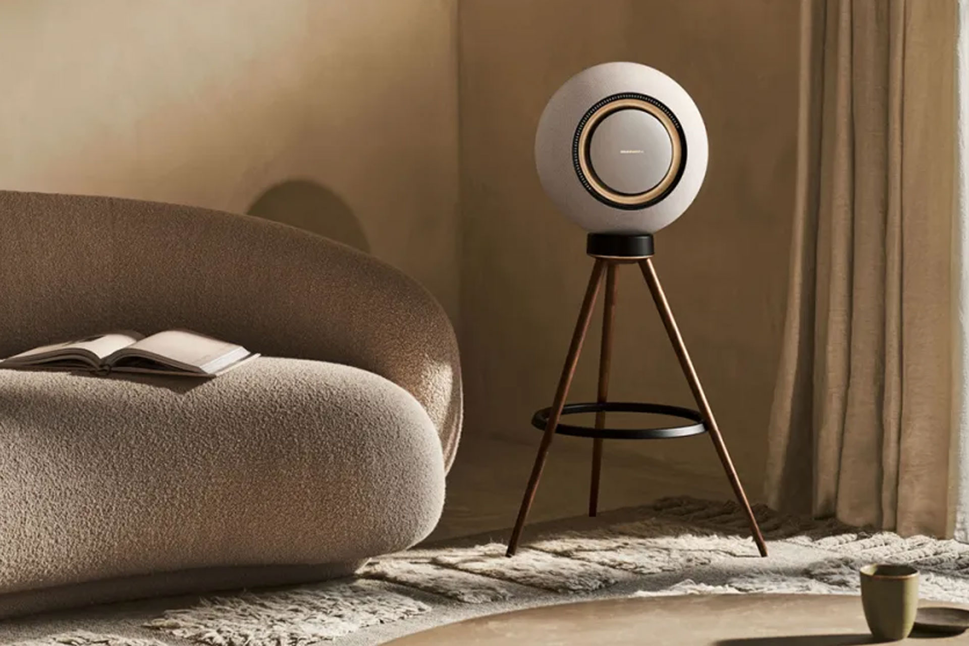 マランツ ホライゾン & グランド ホライゾン スピーカー | Uncrate