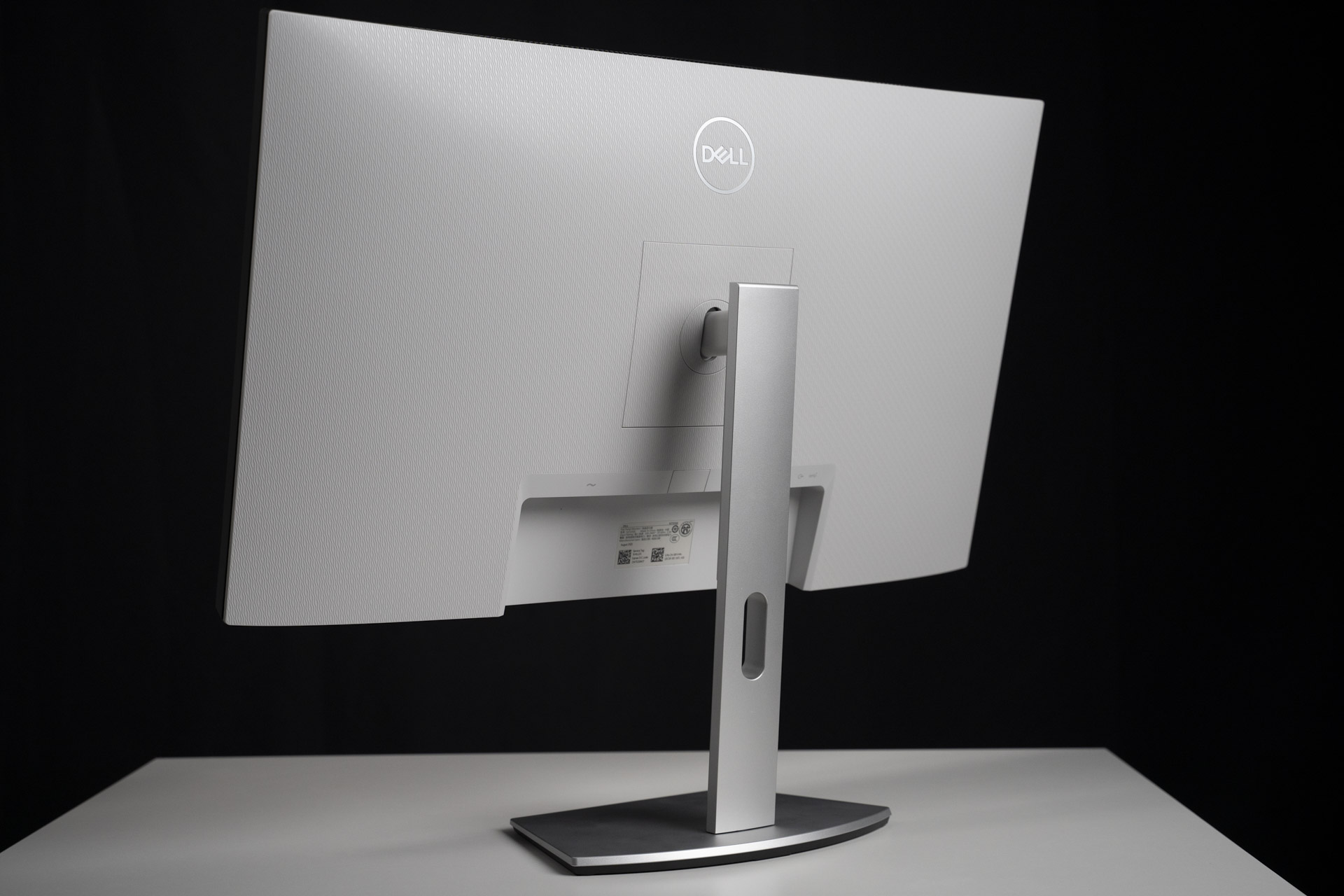 DELL S2722QCレビュー 4K対応の高コスパビジネス向けモニター | うっし