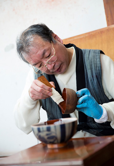 塗師 岩舘隆さん、岩舘巧さん | うるしの國・浄法寺