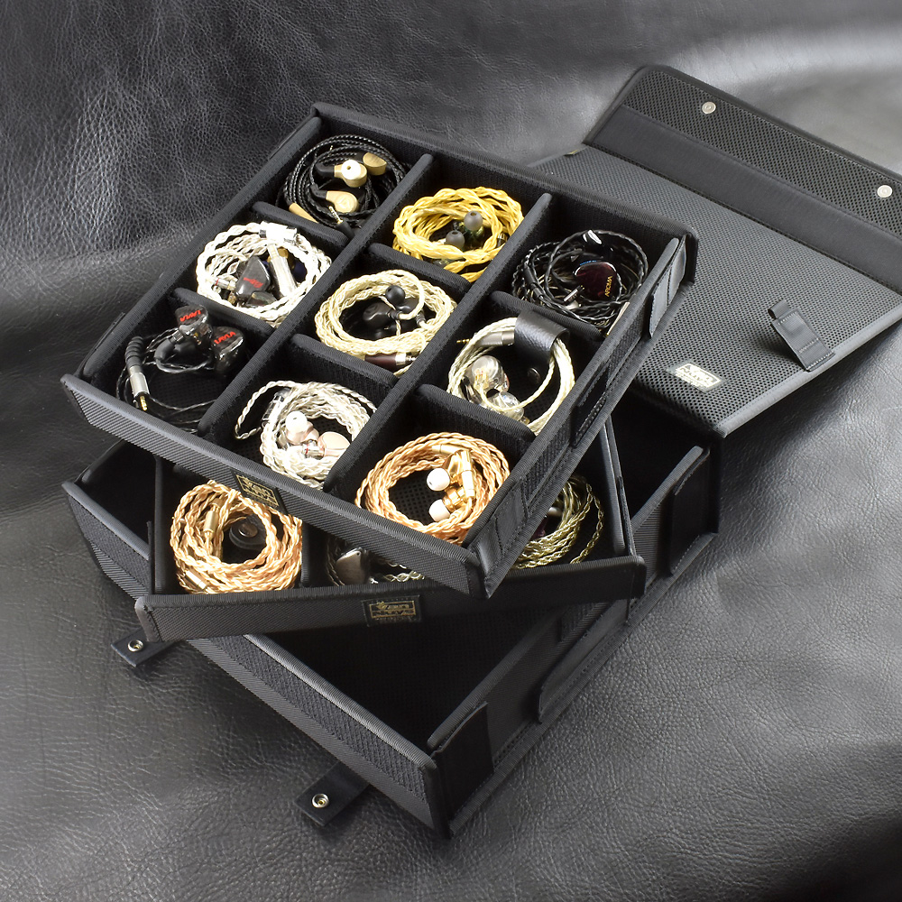 ポータブルオーディオ関連 | バンナイズ | 鞄はやっぱり実用品