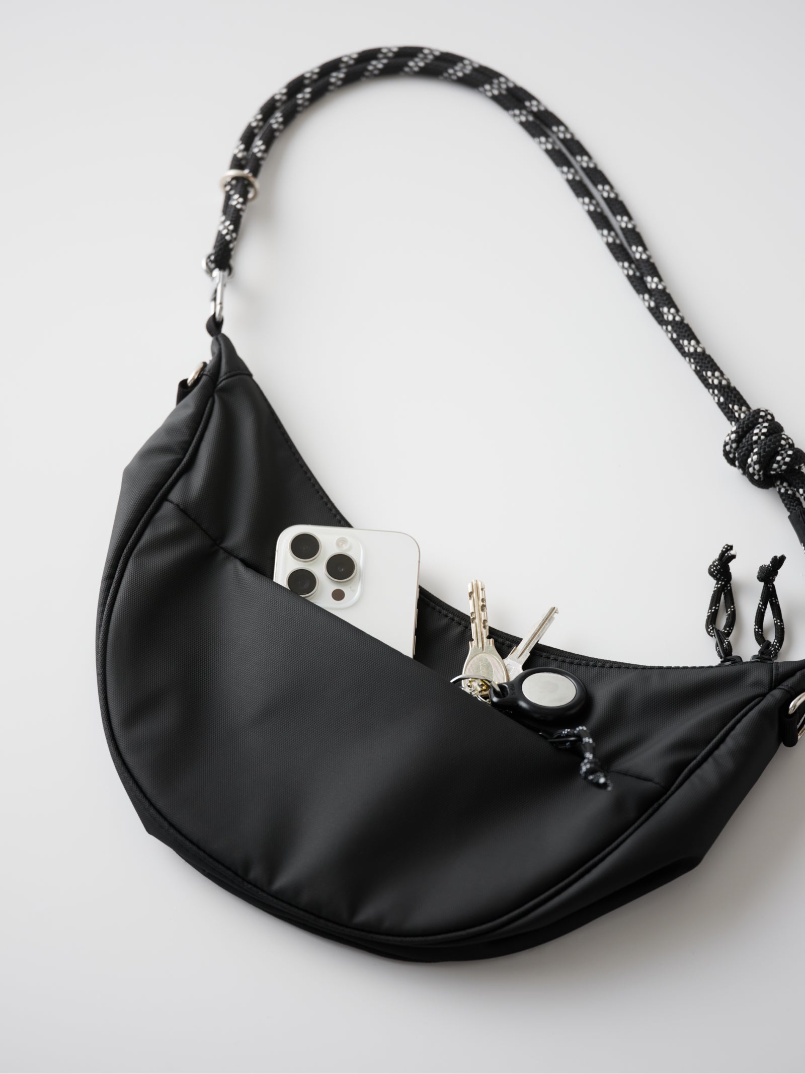 WAGY SHOULDER LEAD BAG | リード付きお散歩バッグ