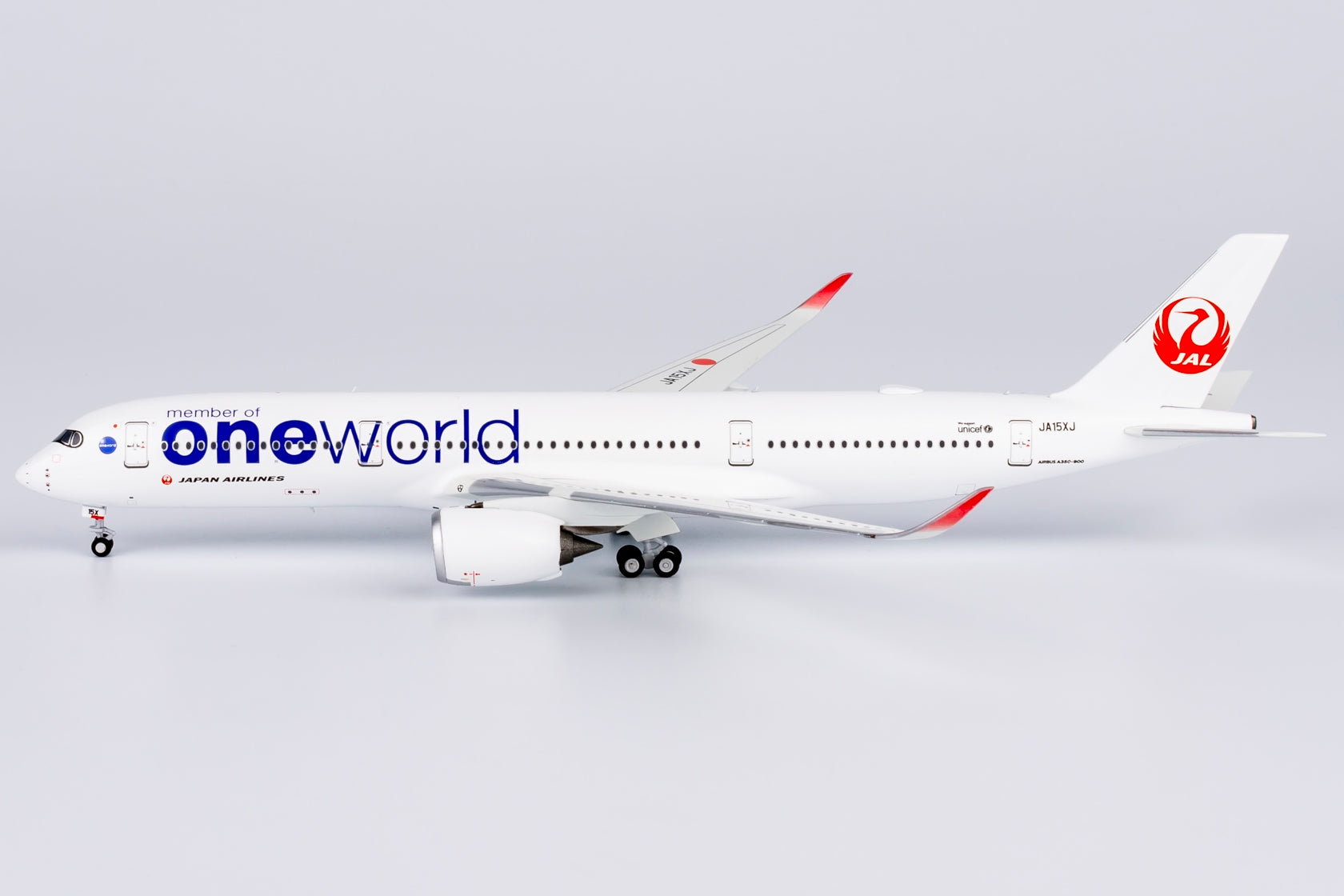 NG Models 1:400 Japan Airlines (JAL) A350-1000 JA01WJ with red