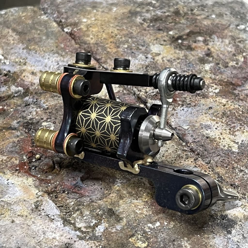 ウィザード クインケV.2S Quinke V.2S-RCA Aluminum – Wizard T.S