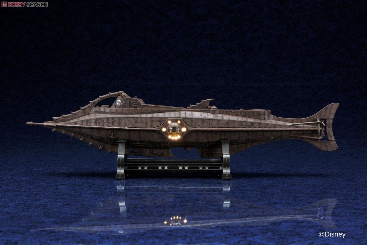 海底2万マイル 巨大イカ付 ノーチラス号フィギュア プライズ セガ