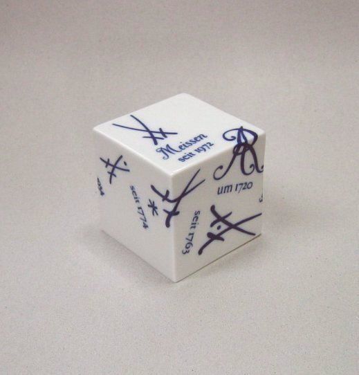 マイセン、ドックのペーパーウエイト、