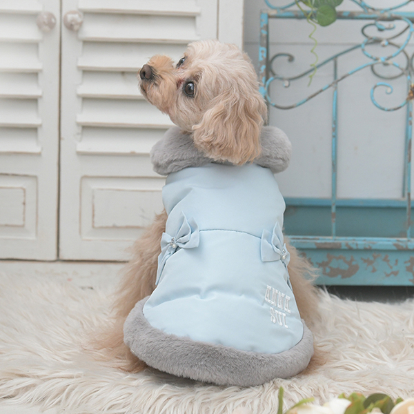 2025秋冬 ANNA SUI（アナ スイ）リボン付きリアルダウンベスト | 犬服
