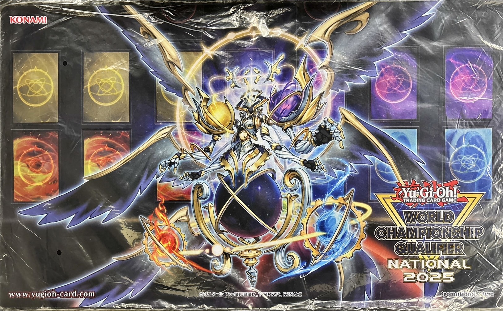遊戯王 公式 プレイマット 創世の神 デウテロノミオン WCQ 2025 未開封