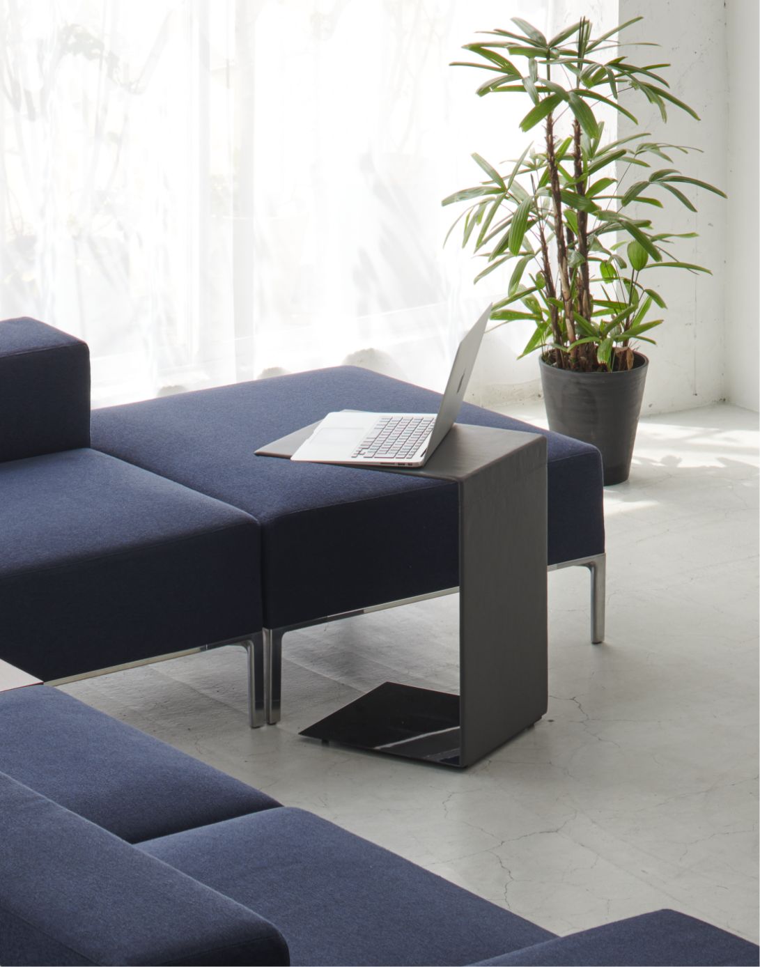 PAL（パル テーブル）IXC | カッシーナ・イクスシー