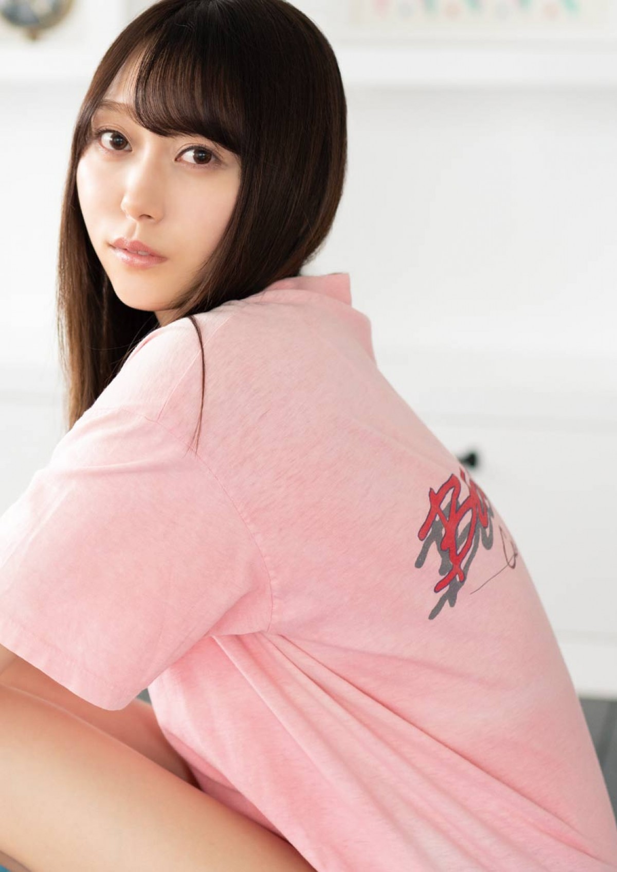 写真）乃木坂46最年少メンバー・筒井あやめ、表紙＆グラビアで見せる