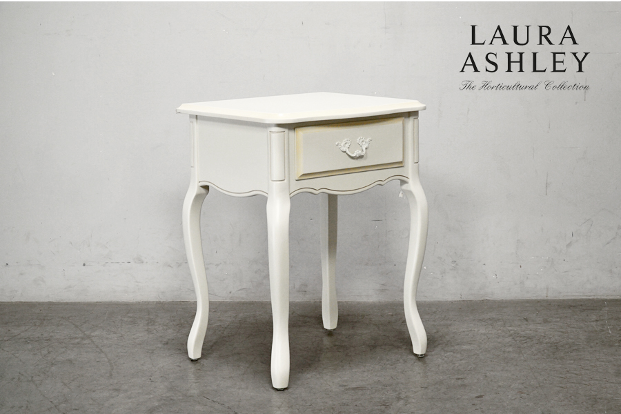 ローラアシュレイ】プロバンセル☆ベッドサイドテーブル 2024 発送たの