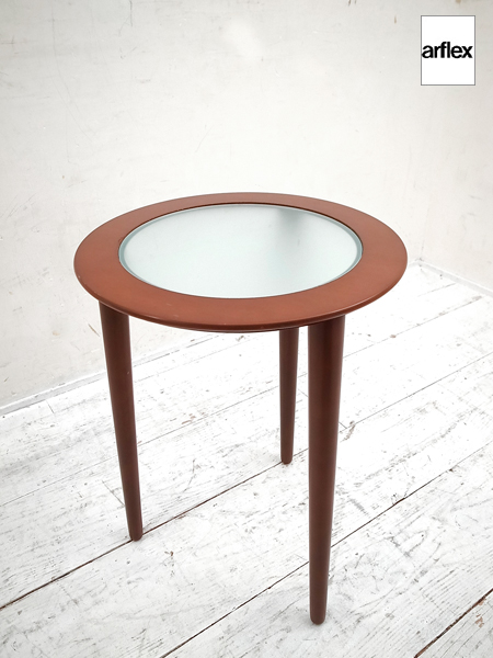 arflex サイドテーブル