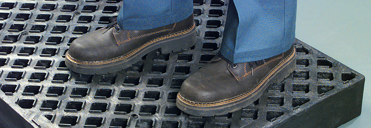 ピグ®ポリドリップデッキ2ドラム | 取扱い製品 | エー・エム