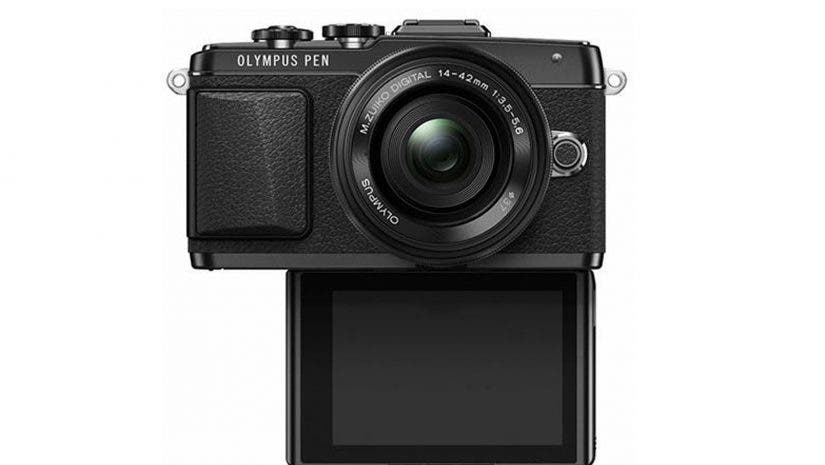 Olympus Pen E-PL7 Takes Selfies To New Heights: First Look