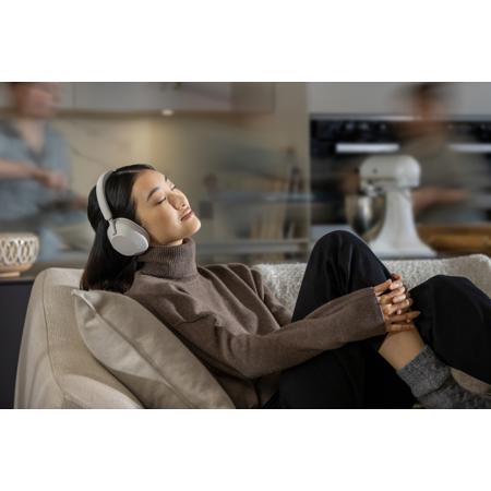 Sony WH-1000XM5 Wireless Closed-Back Over-Ear Noise Cancelling
