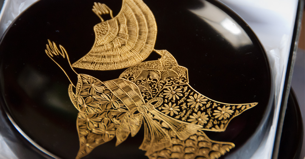 ⭐️【 新品 】川連漆器 天然木漆器 沈金 唐草牡丹彫蒔絵 蓋付き椀揃