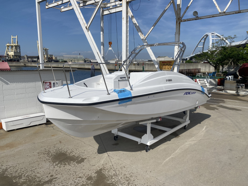 新艇情報 ヤマハ AX220 新艇ウェイクタワーモデル！ | 中古艇・新艇