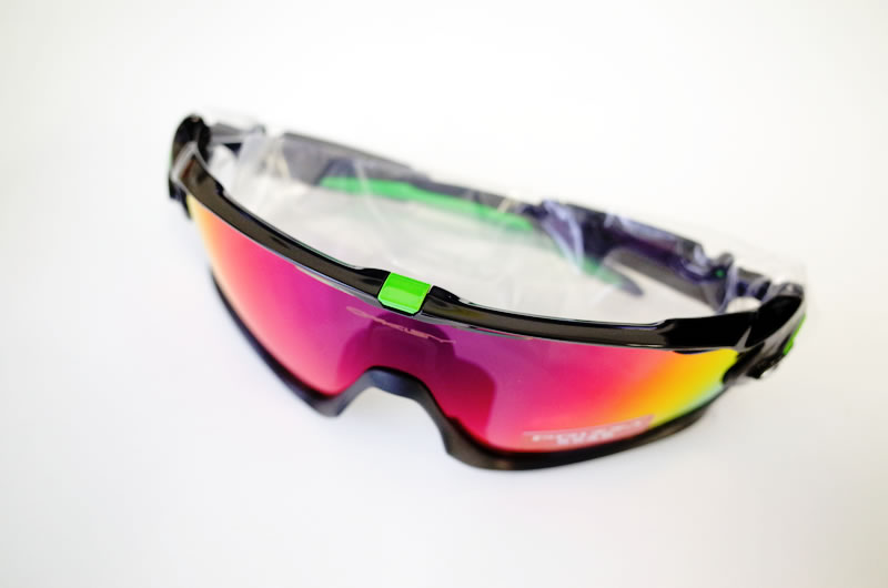 調光レンズとか偏光レンズとか、今さら聞けないサングラスの基本を調べ