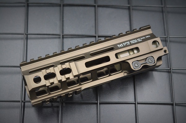 Zparts製 Geisseleタイプ SMR MK4 FEDERAL ハンドガード 7インチ 東京