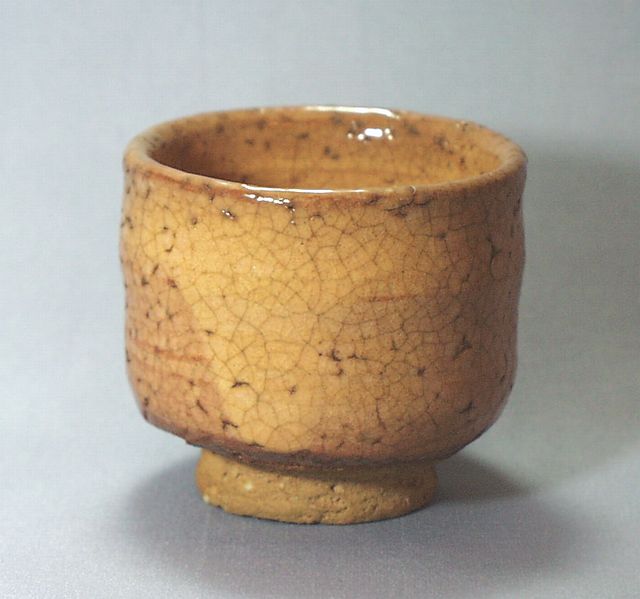 大野瑞峰 作 萩焼ぐい呑 商品詳細｜ギャラリービーンズWEBSHOP｜薩摩焼