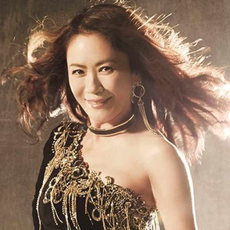 ZARDのフォト・コレクション・ボックス発売、坂井泉水の写真を多数収録