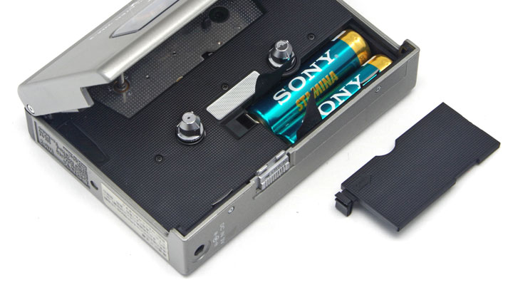 SONY ウオークマン TPS-L2、WM-2、WM-2用ホルダー？ 二代 SONY