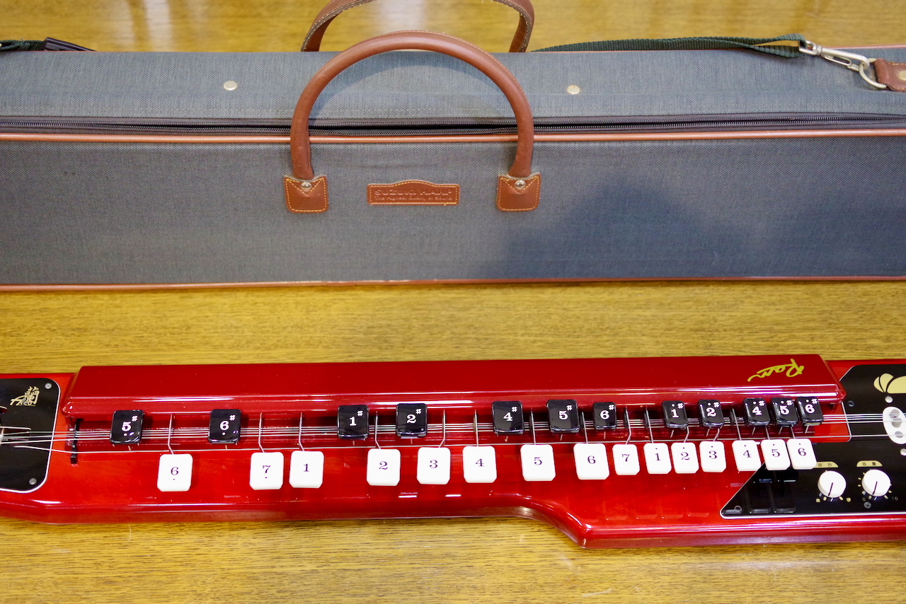 ☆美品☆電気大正琴 Suzuki Ran 鈴木 蘭 バス BASS ケース付き 大正琴