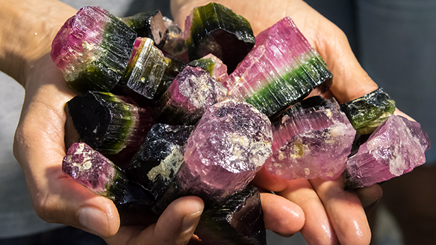 研究＆ニュース|ミナスジェライス州、ブラジルのクルゼイロトルマリン